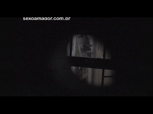 ❤️ Blondiin saab salaja videolevi naabruskonna voyeuri poolt peidetud õõnsate telliskivide taha peidetud ❤️❌ Koduporno at et.pornohdmega.ru ❤